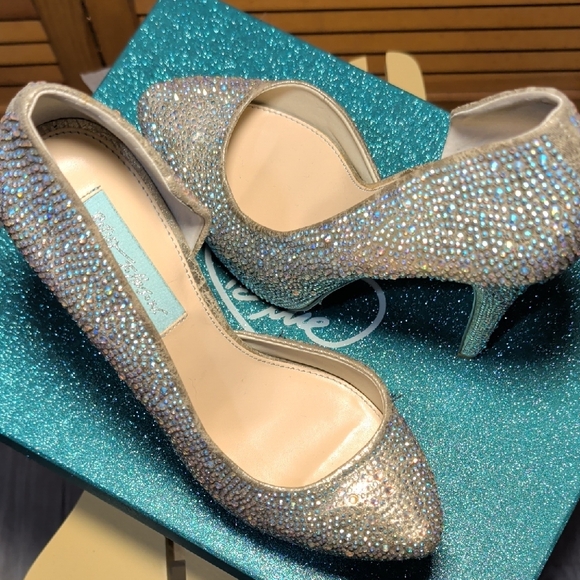 Betsey Johnson Star Crystal AB Platform Pump Heels - Picture 6 of 13